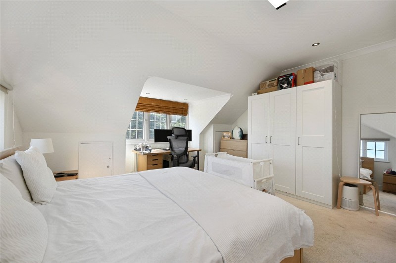 Woodfield Road, London, W5