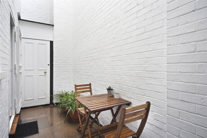 Shrewsbury Mews, London, W2