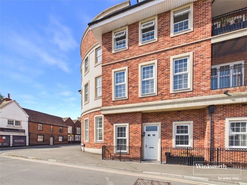 Saxons Court, Peach Street, Wokingham, Berkshire, RG40