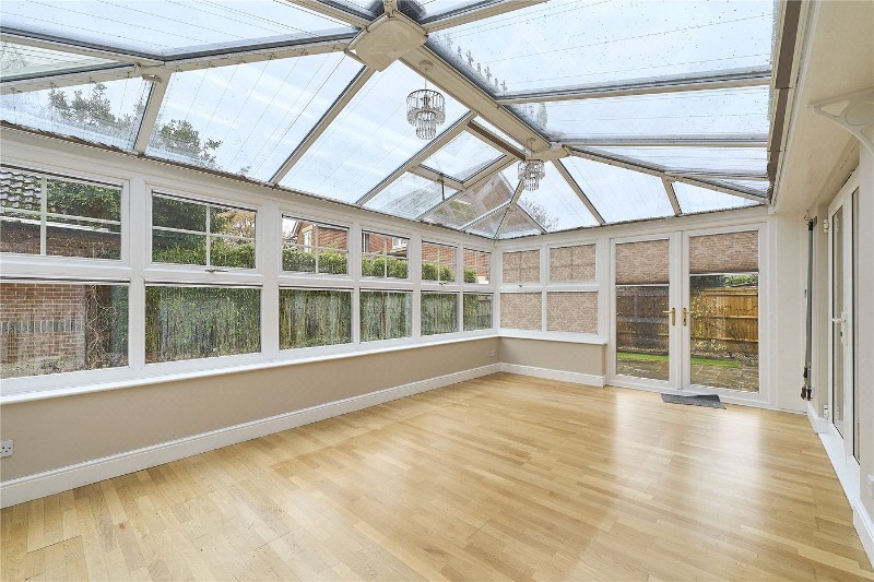 Saint Andrews Gardens, Cobham, Surrey, KT11