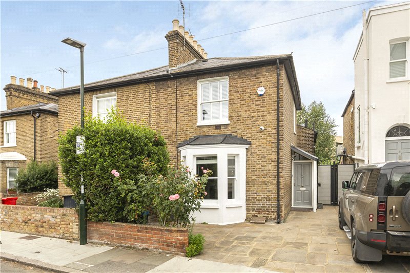 Stanton Road, Barnes, London, SW13