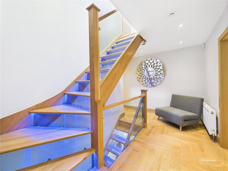 Salmon Street, Kingsbury, London, NW9