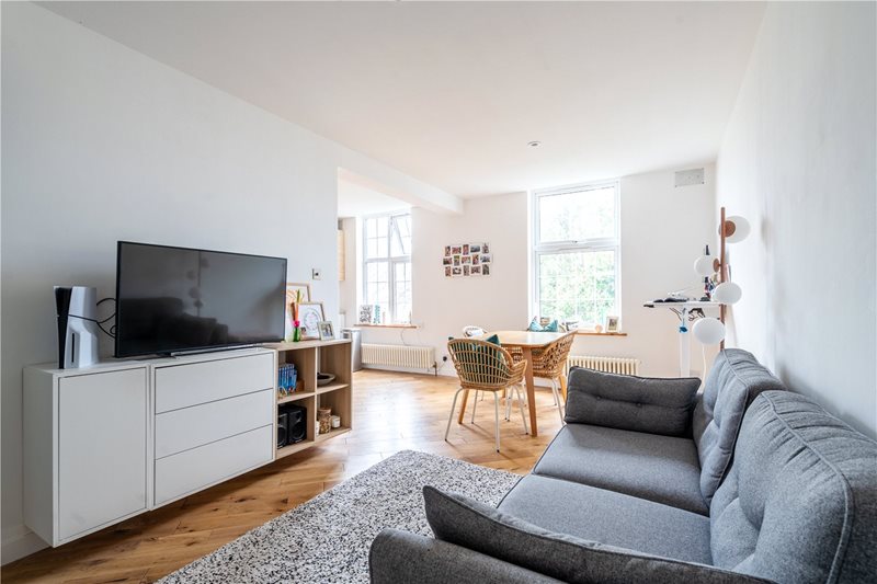 Streatham Hill, London, SW2