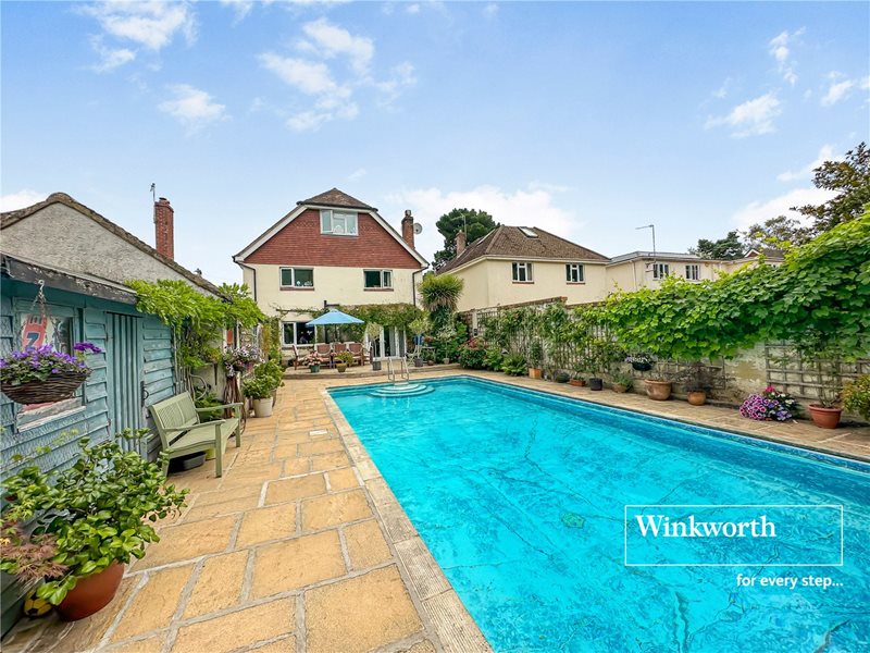 Ringwood Road, Ferndown, Dorset, BH22