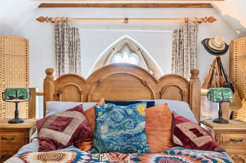 The Street, Frensham, Farnham, Surrey, GU10