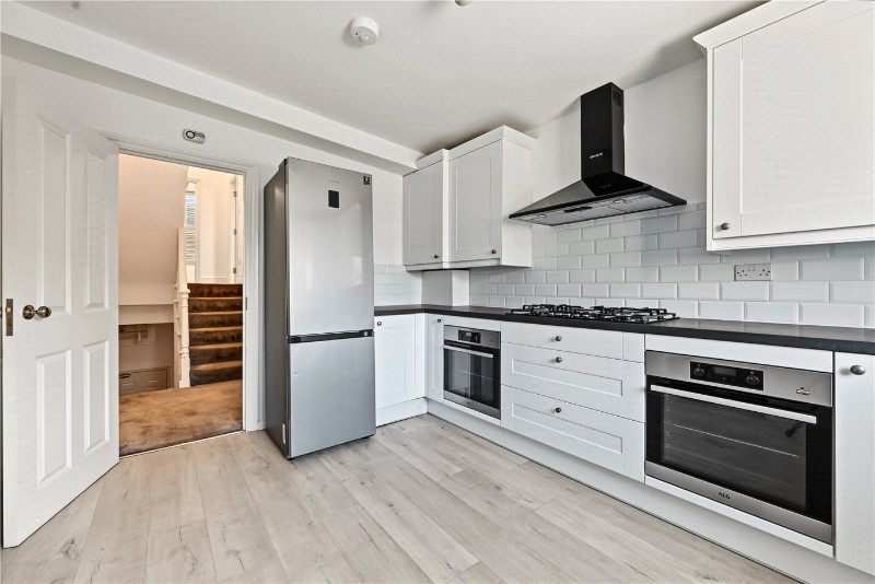 Kilburn Lane, London, W10