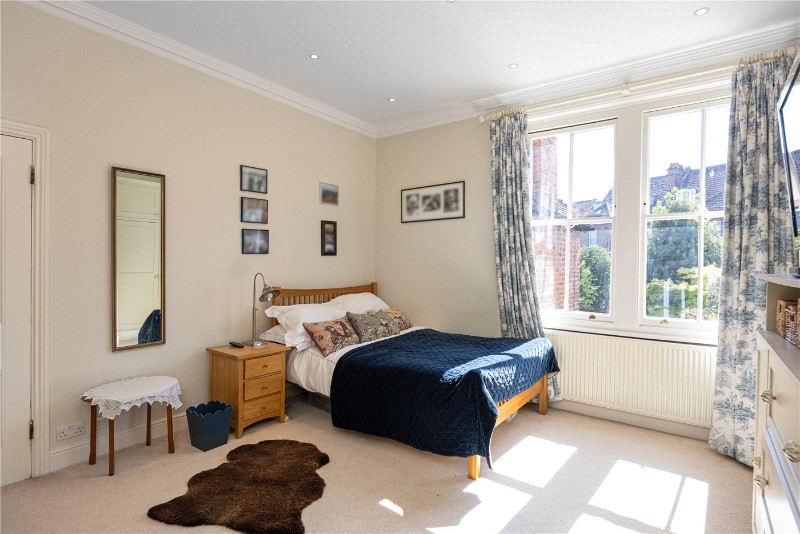 Holmbush Road, London, SW15