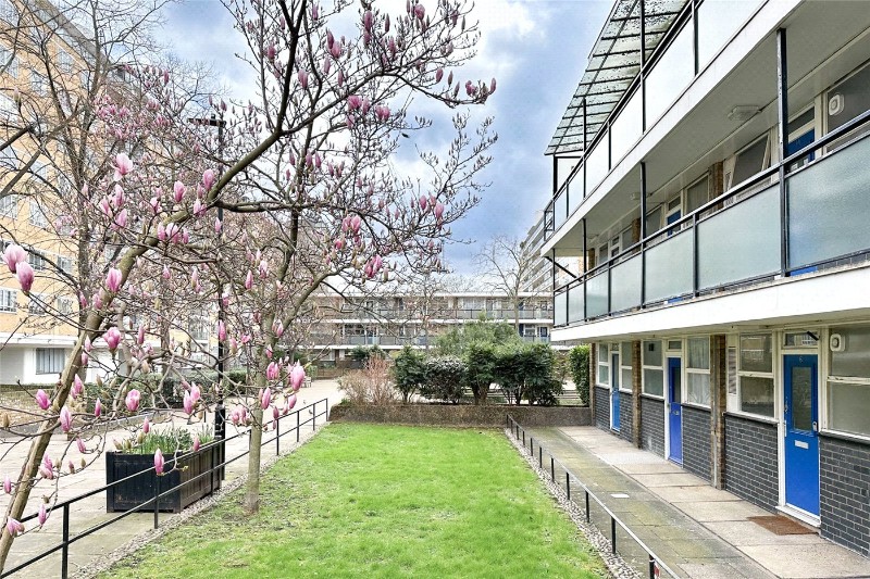 Churchill Gardens, London, SW1V