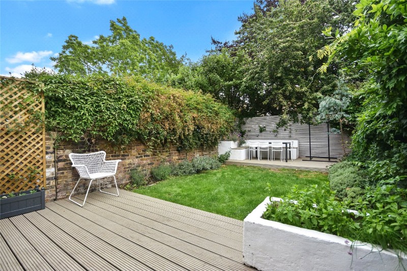 Arminger Road, London, W12