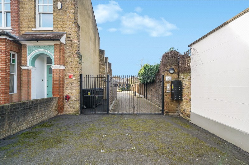 Ironworks Yard, London, N4