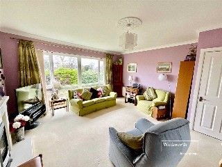 Oakleigh Way, Highcliffe, Christchurch, BH23