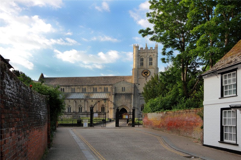104 Bargates, Christchurch, Dorset, BH23