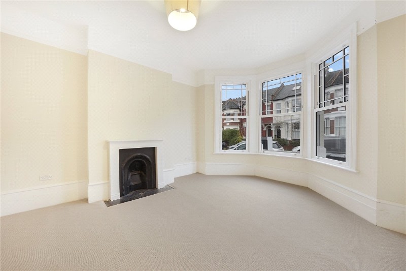 Rathcoole Avenue, London, N8