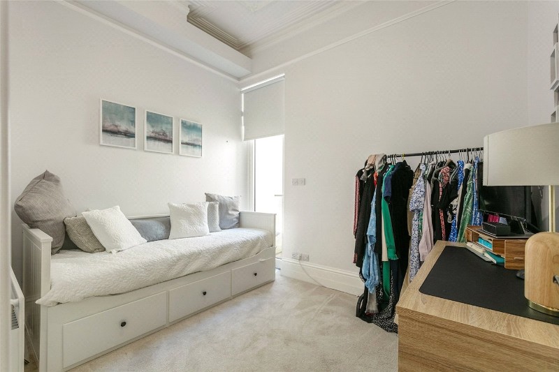 Cromford Road, Putney, SW18