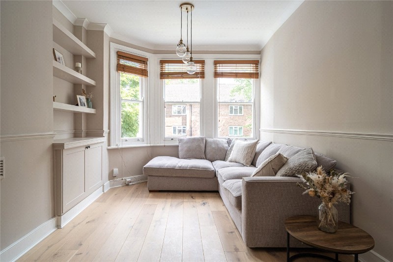 Oakdale Road, London, SW16