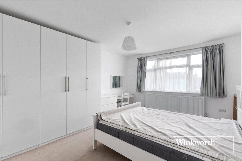 Cadogan Gardens, Finchley, London, N3