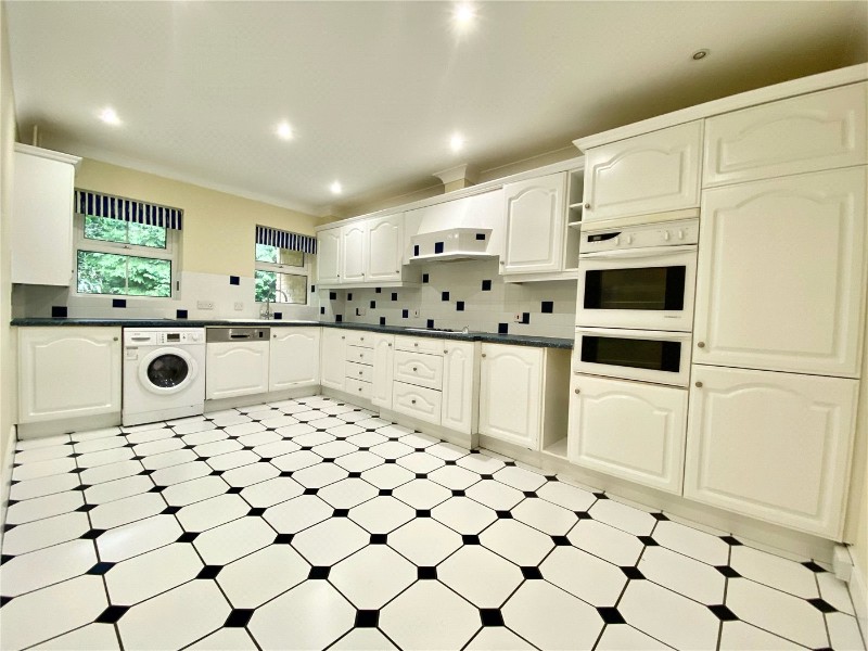 Grove Park, 3 Wilderton Road West, Poole, BH13