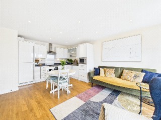 Sourton House, Battle Square, Reading, Berkshire, RG30