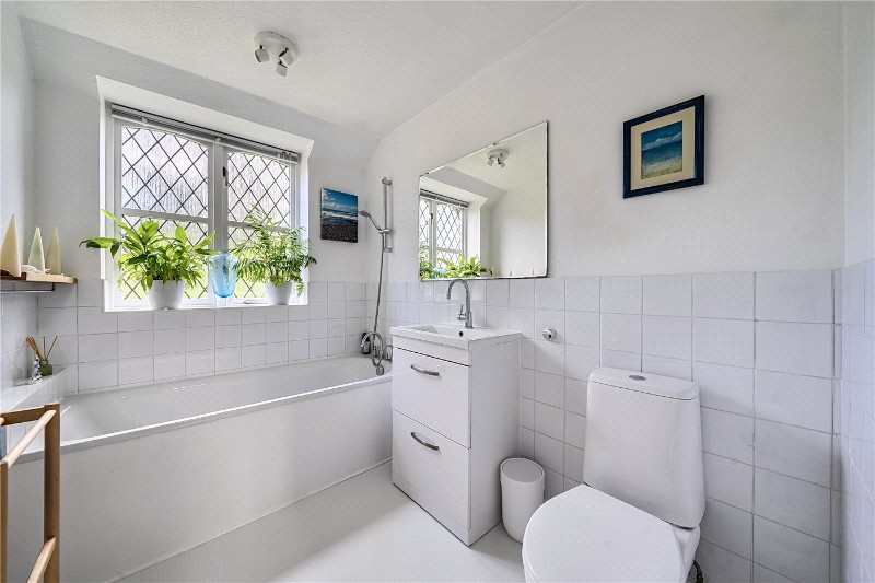 High Street, Rowledge, Farnham, Surrey, GU10