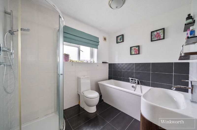 Weston Grove, Bagshot, Surrey, GU19