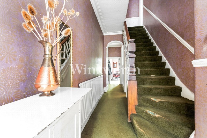 Lakeside Road, London, N13