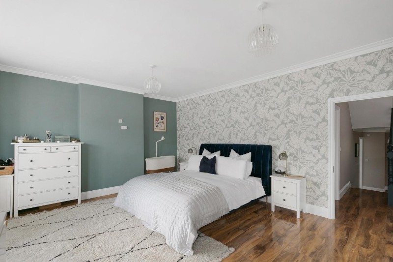 Whitworth Road, London, SE25