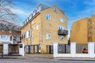 Leigham Court Road, London, SW16