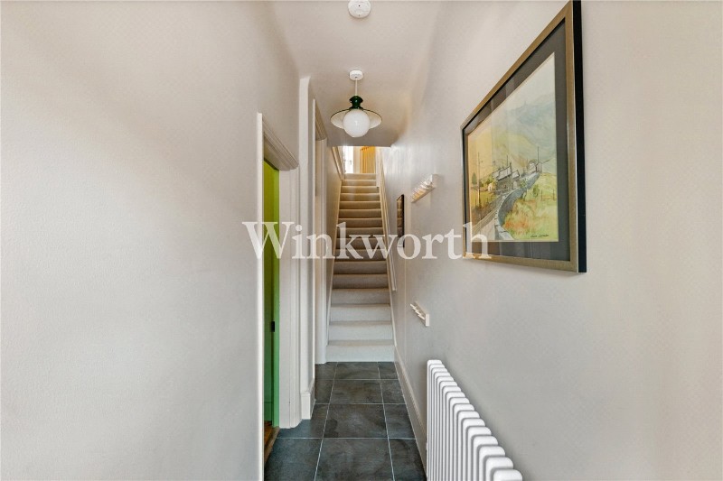 Lymington Avenue, London, N22