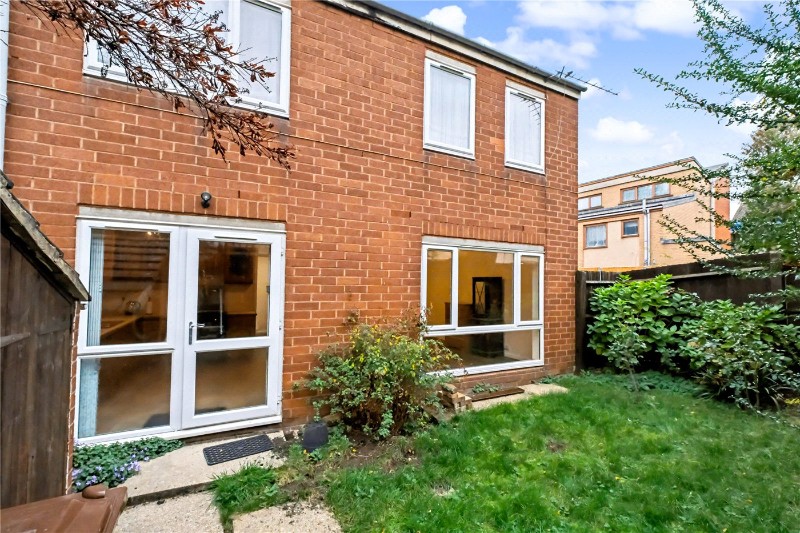 Aldeburgh Close, London, E5