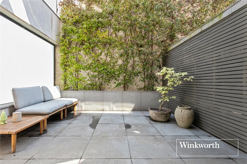 Adams Close, Finchley, London, N3