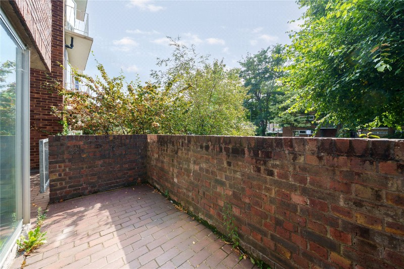 St. John's Avenue, London, SW15