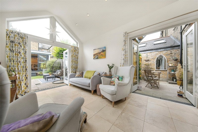 Cromford Road, London, SW18