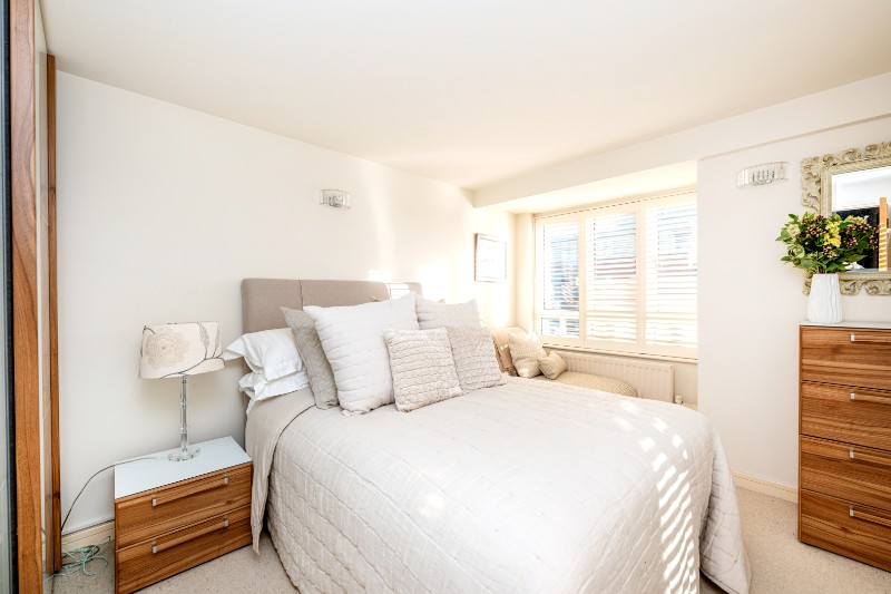 Admiral Walk, London, W9