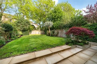 Holmbush Road, London, SW15