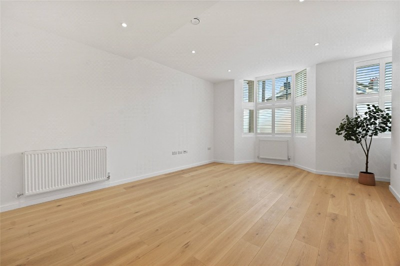 Jeddo Road, London, W12