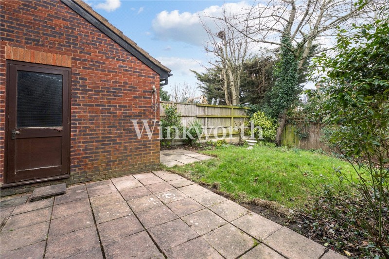 Crothall Close, London, N13