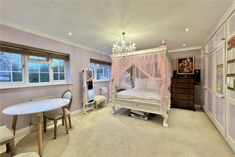 Howards Thicket, Gerrards Cross, SL9