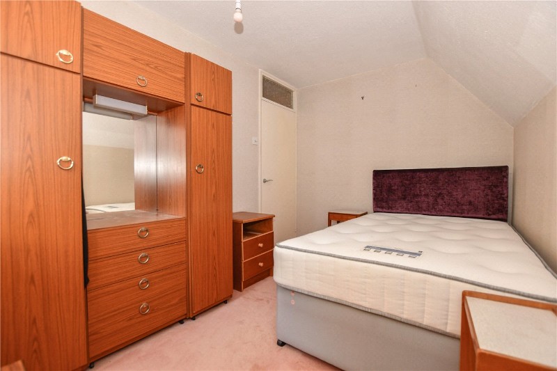 Foxcote, Finchampstead, Wokingham, Berkshire, RG40