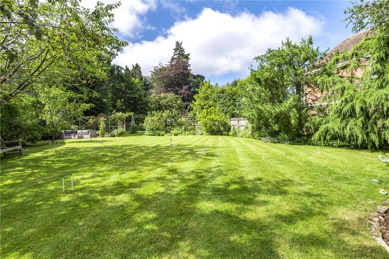 Beech Hill Road, Headley, GU35