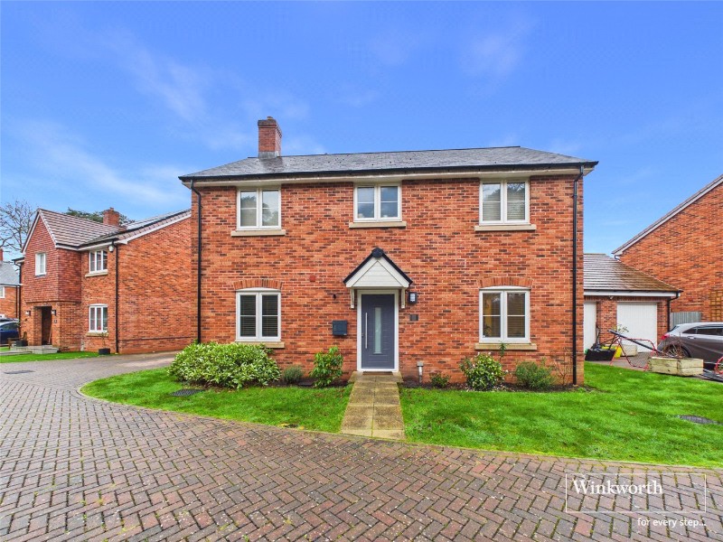 Honor Avenue, Burghfield Common, Reading, Berkshire, RG7