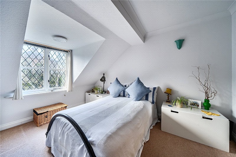 High Street, Rowledge, Farnham, Surrey, GU10