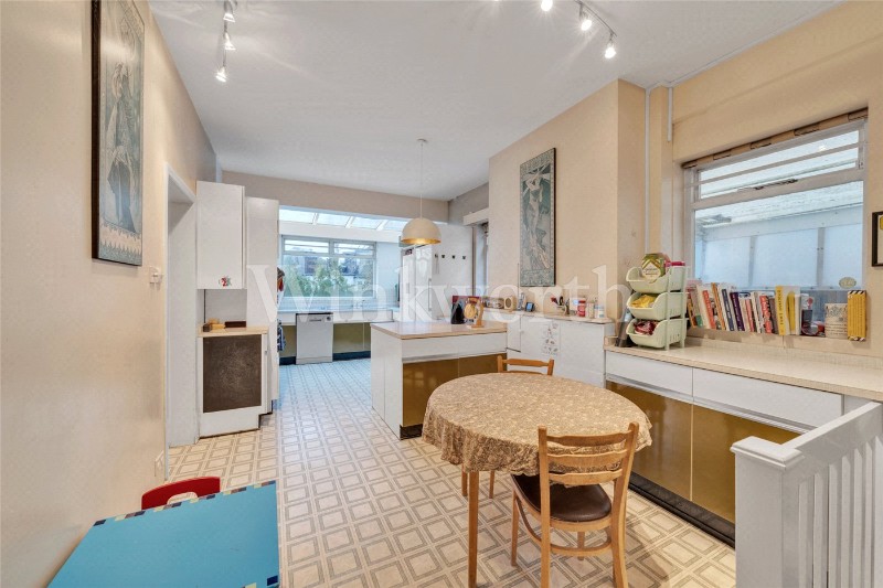 The Park, London, NW11