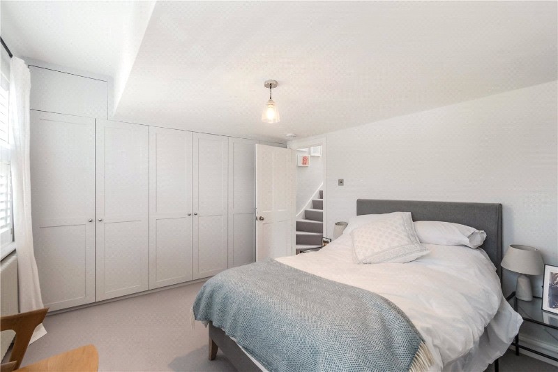 Henslowe Road, East Dulwich, London, SE22