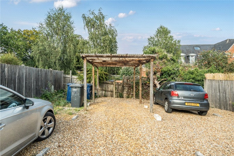 Shortheath Road, Farnham, Surrey, GU9