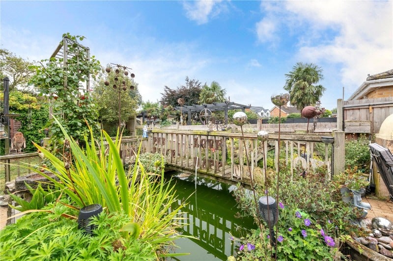 Linchfield Close, Deeping St. James, Peterborough, Lincolnshire, PE6