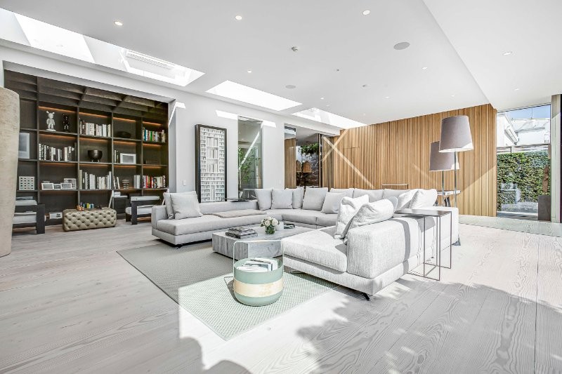Castelnau, Barnes, London, SW13