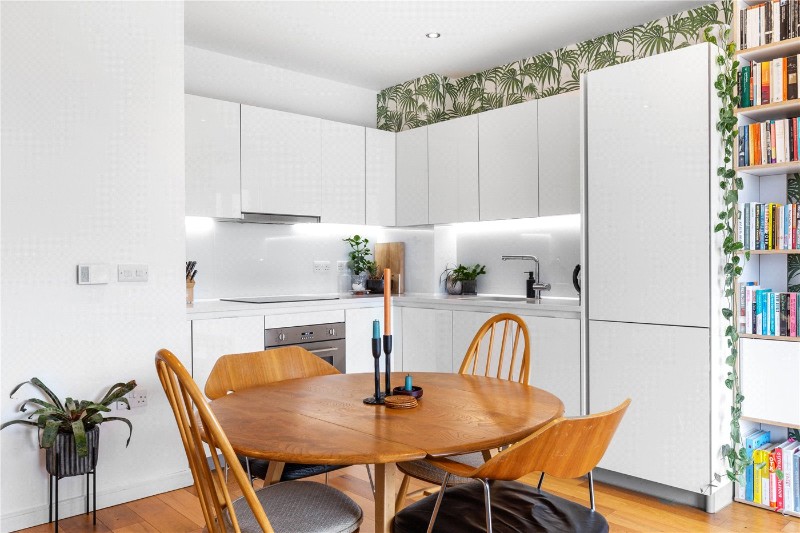 Murrain Road, London, N4