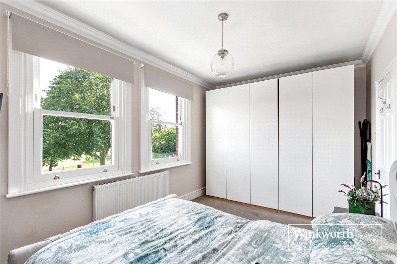 Mays Lane, Barnet, EN5