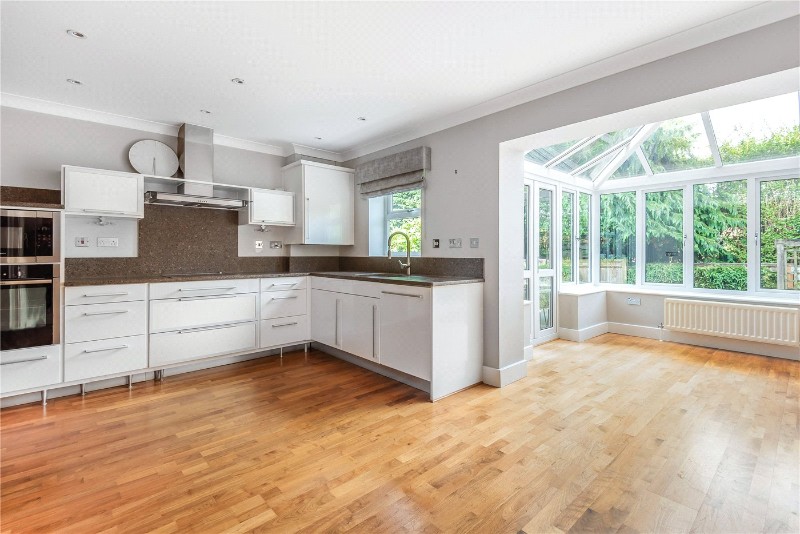 St. James Gate, Sunningdale, Berkshire, SL5