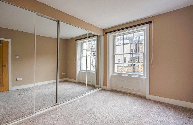 West Warwick Place, London, SW1V